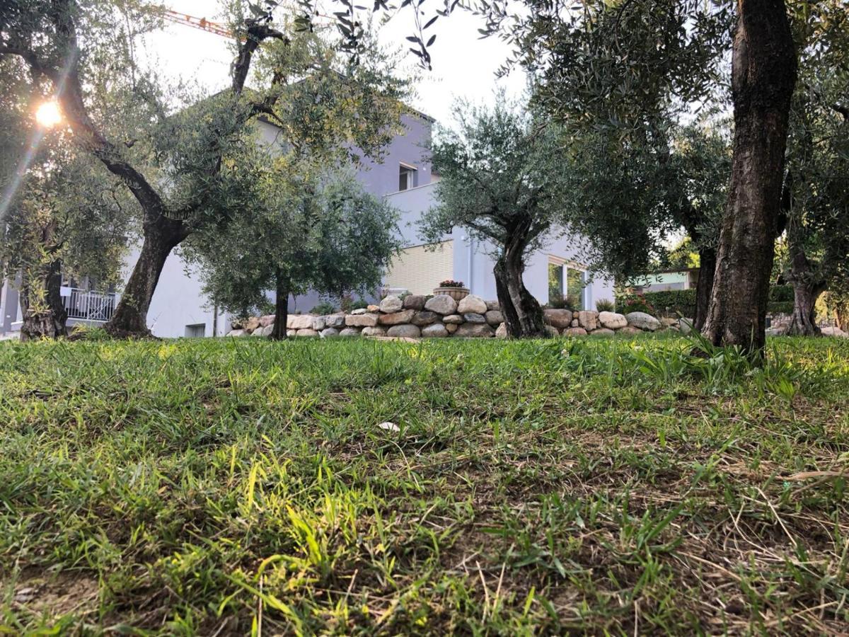 韦拉莫利诺公寓 Moniga del Garda 外观 照片